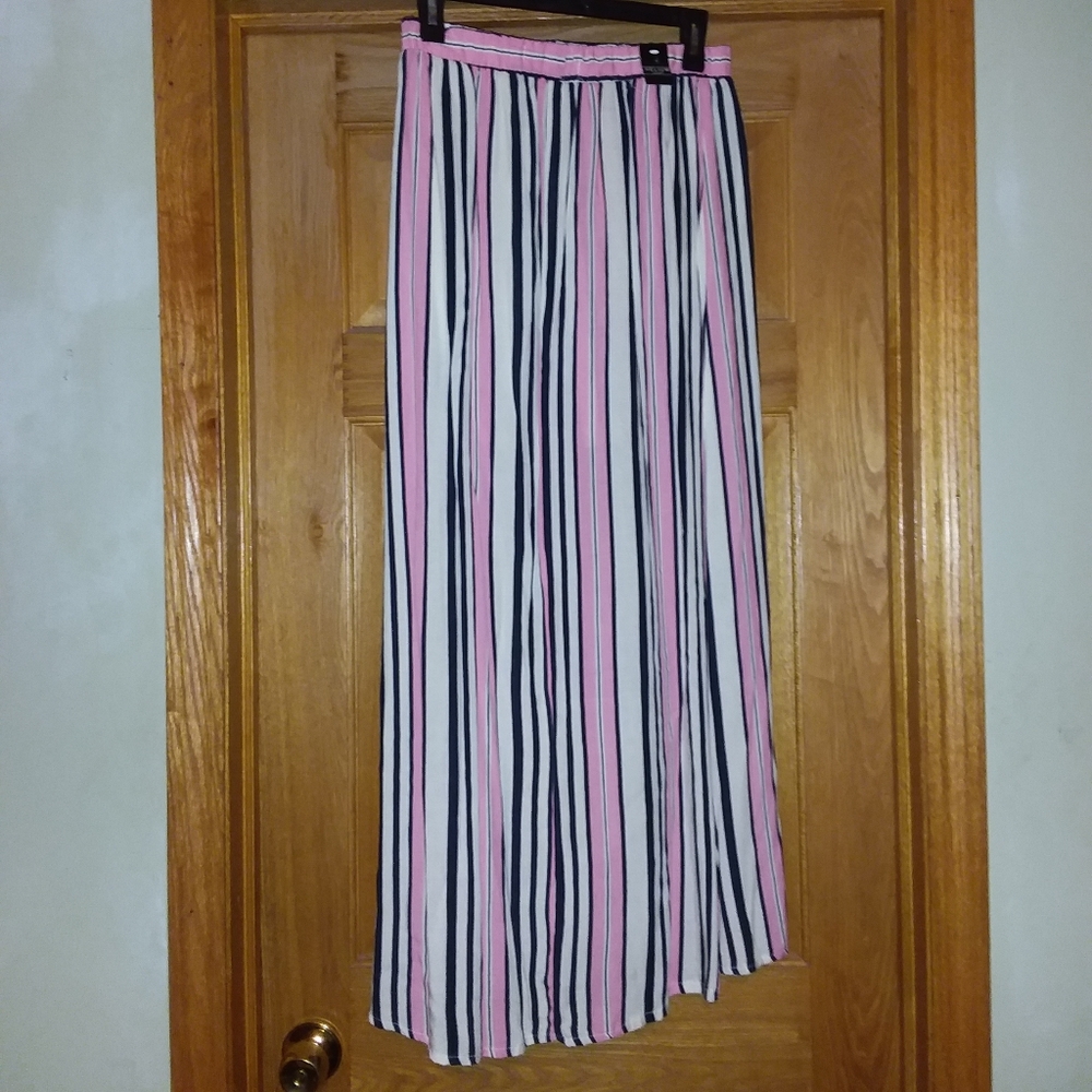 Shorts with Long Backing - Picture 9 of 9